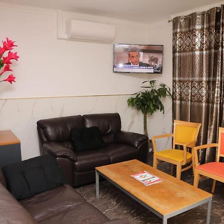 לה קורנב Hotel Le Privilege מראה חיצוני תמונה
