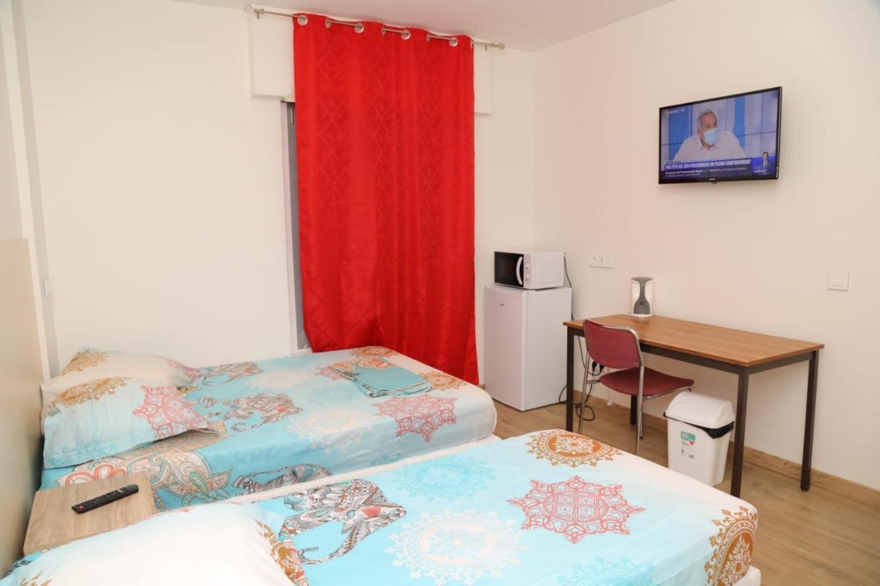 לה קורנב Hotel Le Privilege מראה חיצוני תמונה